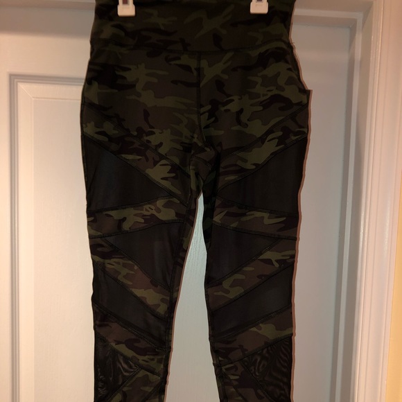 Jessica Simpson Pants - Jessica Simpson “The Warmup” mesh workout leggings